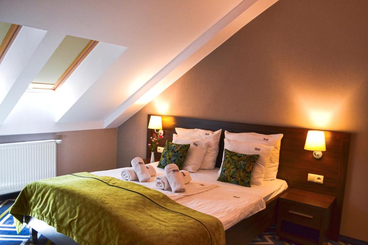 Hotel & Browar Slociak ออปอเล ภายนอก รูปภาพ
