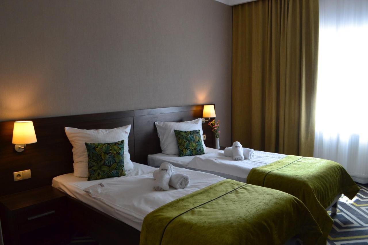 Hotel & Browar Slociak ออปอเล ภายนอก รูปภาพ