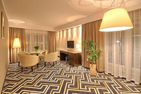 Hotel & Browar Slociak ออปอเล ภายนอก รูปภาพ
